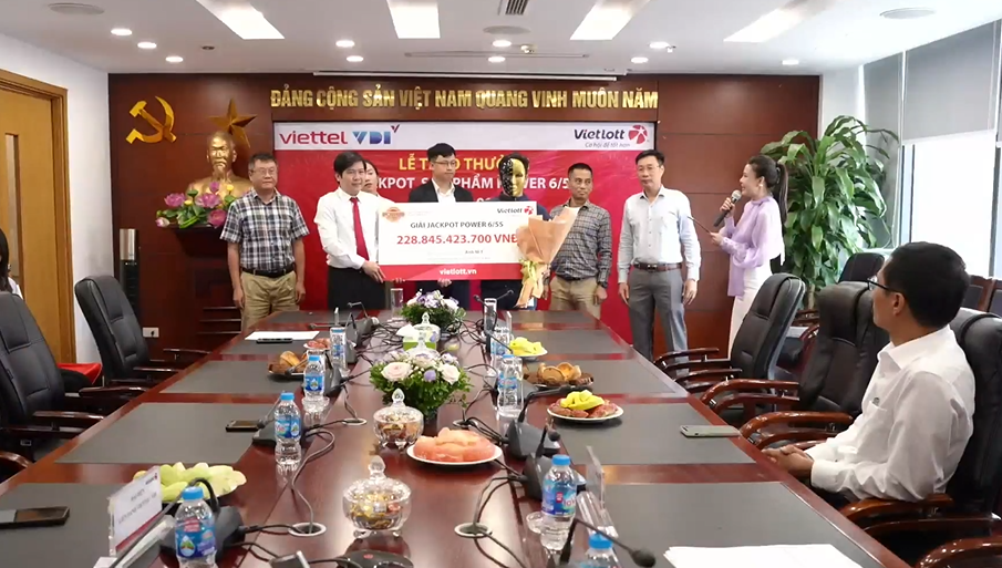 le-trao-thuong-vietlott-15-08-2