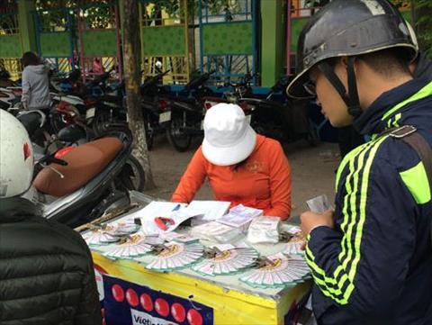 Nguoi choi khao khat Xo so kien thiet som mo thuong tro lai hinh anh